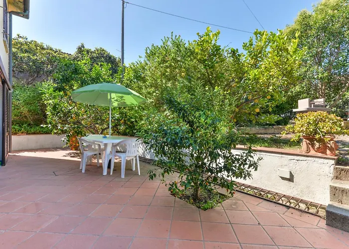 Giardino Di Via Del Ruotone * Marciana Marina (Isola d'Elba)