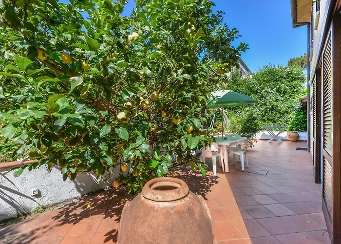 Lägenhet Giardino Di Via Del Ruotone